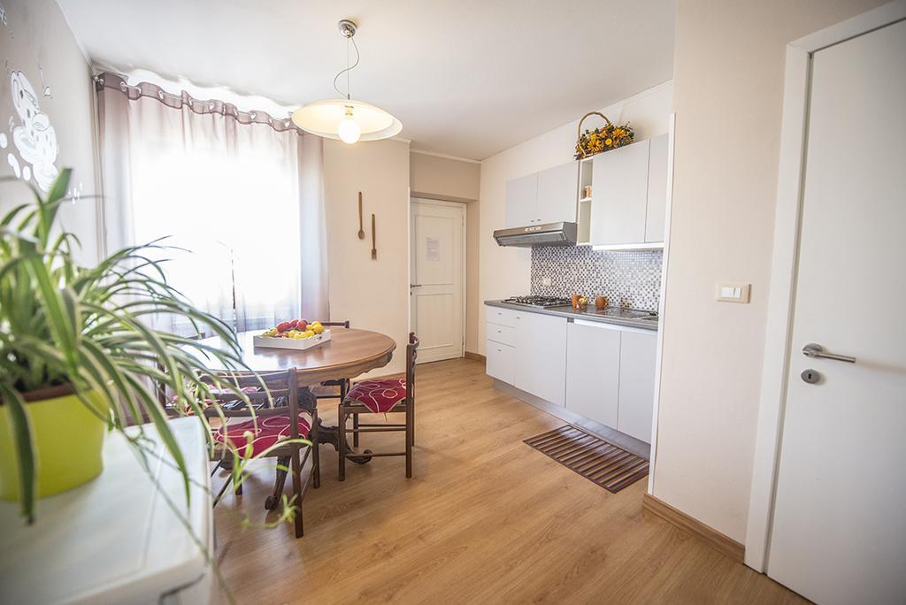 Nonna Arde Apartment เบเวรีโน ภายนอก รูปภาพ